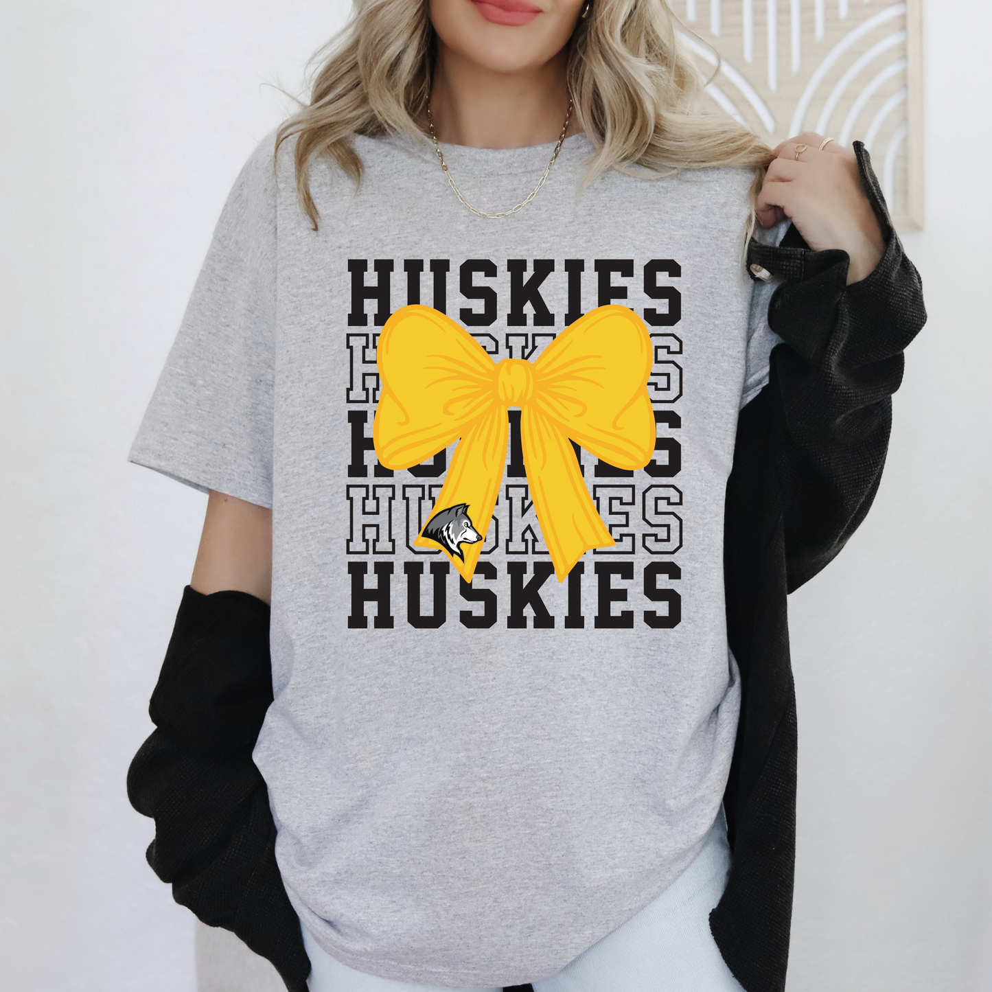 Huskies Coquette Bow T-shirt