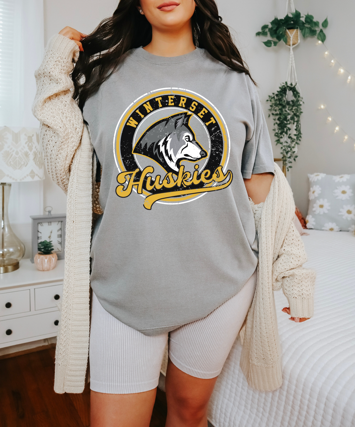 Throwback Huskies T-shirt