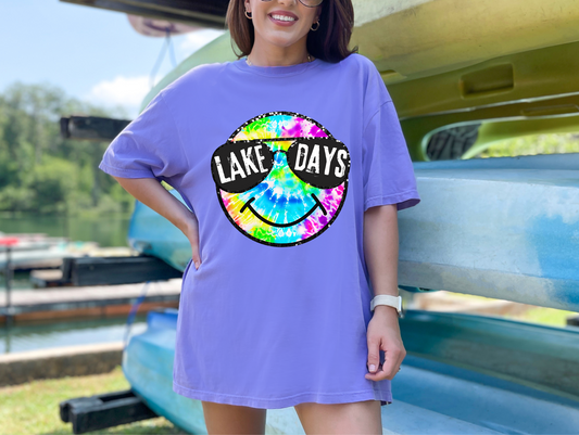 Lake Days Smiley T-shirt