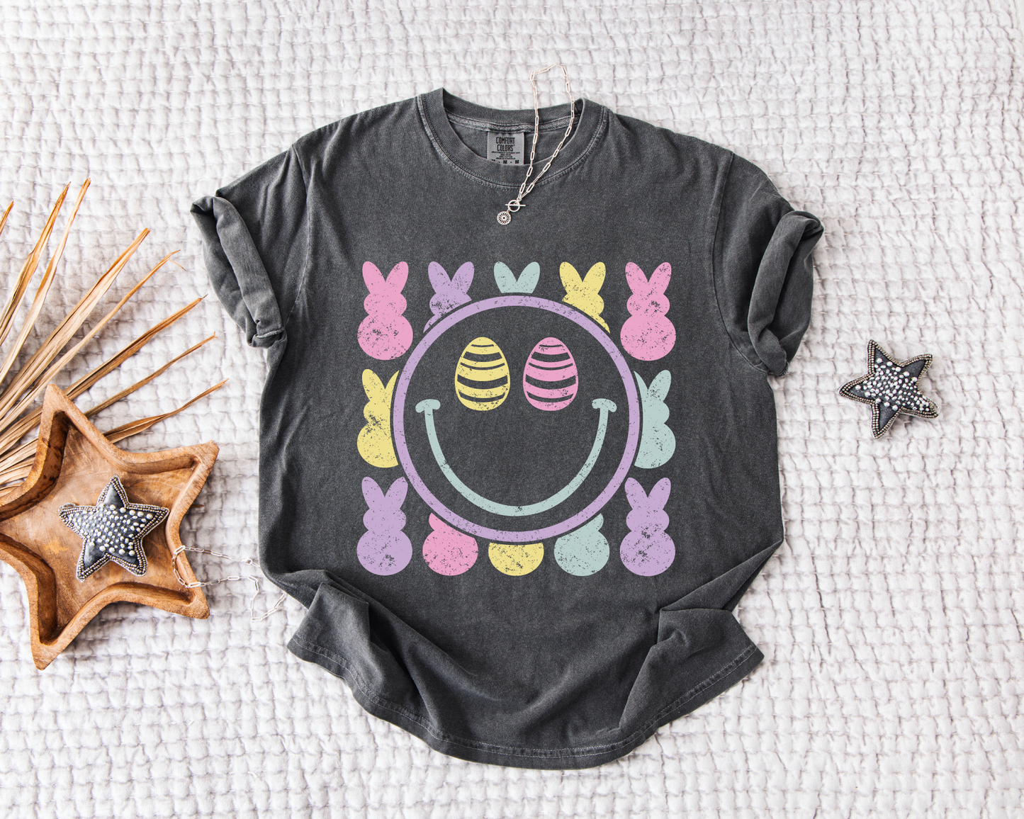 Peepin' Smiley T-shirt